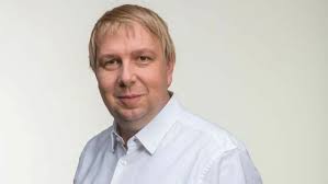 Aleš juchelka je moderátor, redaktor, dramaturg a nově také politik. Info Cz Exmoderator A Babisuv Poslanec Juchelka Si Nasel Tema Chce Aby Se Rodicovske Dovolene Nerikalo Dovolena