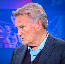 If United players need a “better system” just to beat a League Two side,  then they simply don't deserve to wear that shirt. Let's face it: systems  are only as good as