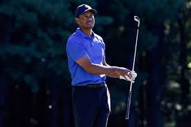 Woods is awake, responsive and recovering from a long surgical procedure on his lower right leg and ankle, according to a statement posted on his twitter account early wednesday. Tiger Woods Suffers Multiple Leg Injuries Undergoes Surgery After Serious Car Crash Sport