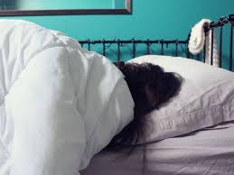In this guide, we'll explain what thread count is and why it's not the most telling factor in determining which bedding is best for you. How To Buy Sheets By Thread Count
