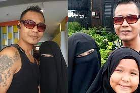 We did not find results for: Dipandang Hina Karena Suaminya Bertato Curhat Wanita Berniqab Ini Viral Ternyata Begini Kisah Di Balik Tato Itu