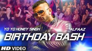 Luv shuv tey chicken khurana. Birthday Bash Full Video Song Yo Yo Honey Singh Dilliwaali Zaalim Girlfriend Divyendu Sharma Youtube