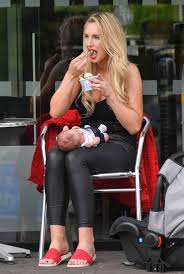Creepy admirers sent jailed peru drugs mule 500 love. Peru Two Drugs Mule Michaella Mccollum Enjoys An Ice Cream On Day Out With Her Newborn Twins Hot Lifestyle News