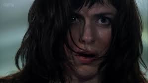 Gwen Cooper Sees a Ghost