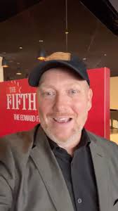 Pinch me! We just premiered The Fifth Wall Film: The Edward Fields Story  during Design Chicago at The Merchandise Mart followed by a captivating Q&A  with editor @jqwanders artist @arianamassouh and ...