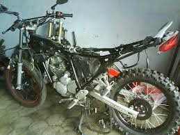 Bisa dikatakan aliran modifikasi klasik seperti japstyle ini memang sangat menawan. Yamaha Scorpio Trail Blog Nya Krisna Dipayana