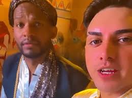 O funkeiro mc fioti, lançou neste sábado (23), uma paródia do hit bumbumtantan. Bum Bum Tam Tam Mc Fiotti Grava Clipe No Instituto Butantan Popline