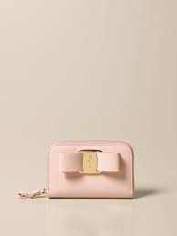 Features 3.69 x 2.31 x.19 (thin; Salvatore Ferragamo Business Card Holder With Vara Bow Wallet Salvatore Ferragamo Women Blush Pink Wallet Salvatore Ferragamo 22d288 725290 Giglio En