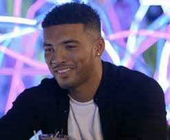 Georgia Steel Is Engaged To Ibiza Weekender S Callum Izzard After Just A Month Together Celebs Go Dating Love Island Romantic Moments