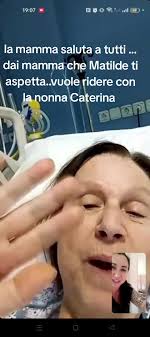 Valeria (@valerialavardera)