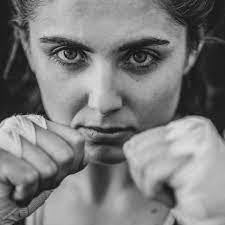 Lynette Hayes's Instagram, Twitter & Facebook