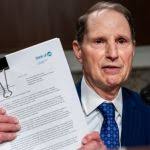 Lynne Cheney Allegedly Told A Former GOP Senator To 'Shut Your Mouth' About  Mike Enzi