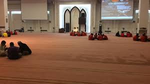 Second floor of sultan salahuddin abdul aziz shah mosque (masjid sultan salahuddin abdul aziz) is the state mosque of selangor, malaysia. Teratai Uitmsa On Twitter Live Update Uitm Bertadarus Yang Bertempat Di Masjid Uitm Shah Alam Kolejteratai Ramadan