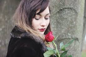 Emily Seaton's Instagram, Twitter & Facebook