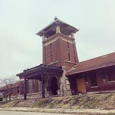 Henderson Tourism On Instagram This Is The Old Train Depot In Henderson Kentucky Located Off Of Second Street The Depot Kentucky Tourism Old Train Kentucky