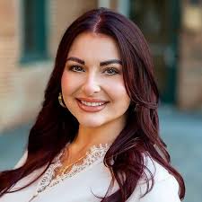 Amber Dosch REALTOR (@amberdosch_realtor) • Instagram photos and videos