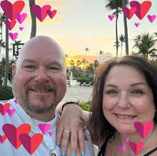 Good glue pot for hot glue sticks