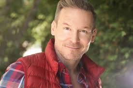 Brian Lechner's Instagram, Twitter & Facebook