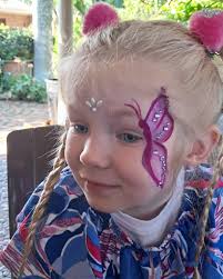 Face Painting fun at Homeleigh Farm #facepaint #facepaintingkidsdesigns  #facepaintingkids #facepaintinglife #bodypaint #bodypainting #facepainting