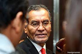 Mantan menteri kesihatan malaysia ahli parlimen kuala selangor (p096) pengarah strategi. Dzulkefly Announces Two More Recovered Covid 19 Patients In Last Tweet As Health Minister The Edge Markets