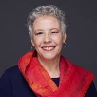 Lisa Ambrose's Instagram, Twitter & Facebook