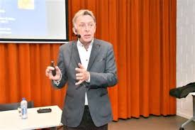 Hendrik van bourgondië, de schoonzoon van koning alfons vi, wordt beleend met het graafschap portugal. De Bewogen Geschiedenis Van Graafschap Loon Internetgazet Heusden Zolder