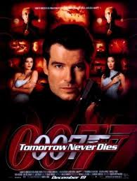 James bond sets out to stop a media mogul's plan to induce war between china and the uk in order to obtain exclusive global media coverage. Michelle Yeoh Khan Bilder Star Tv Spielfilm