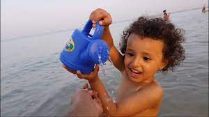 فآجأت آسر وسامر بطلعه للبحر youtube