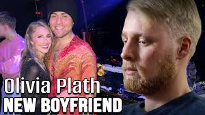 Goodbye Old Life — Olivia Moves In With Brendan While Divorce Drags