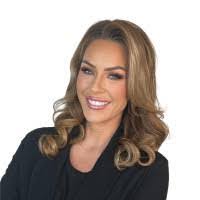 Vanessa Downs's Instagram, Twitter & Facebook