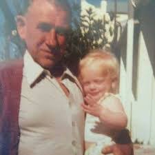 Amanda Lingard's Instagram, Twitter & Facebook