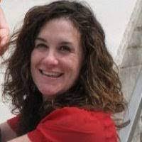 Lori Donohue's Instagram, Twitter & Facebook