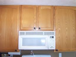 Yes You Can Paint Your Oak Kitchen Cabinets Oak Kitchen Cabinets Kitchen Cabinets Oak Kitchen