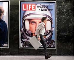 Meek connecticut man who retreats into daydreams in which he becomes a hero. The Secret Life Of Walter Mitty Reviews Screen