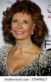 7+ Hundred Sophia Loren Royalty-Free Images, Stock Photos & Pictures