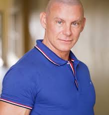 D IG ITA L P R O G R A M