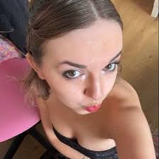 Amber Benham (amberrrbbbenham)