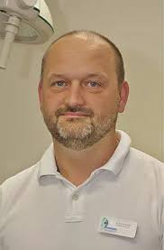 Spezialist für Darmerkrankungen verstärkt Ärzteteam des Kreiskrankenhaus  St. Franziskus Saarburg