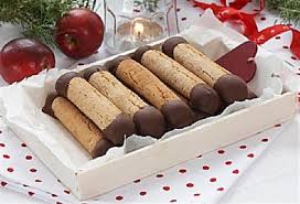 This christmas cookie recipe has the perfect balance of cinnamon, ginger and allspice, combined with the deep, rich taste of molasses. Seven Types Of Cookies For Christmas Day Five Arctic Grub