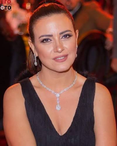 صحيفة الفجر | ريهام عبدالغفور تخرج عن صمتها وترد على منتقضيها