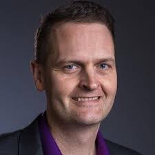 Jennifer Walts's Instagram, Twitter & Facebook