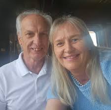 American actor Tom Selleck bought a dog shelter— one that was