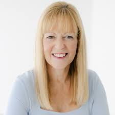 Sandi Cain's Instagram, Twitter & Facebook