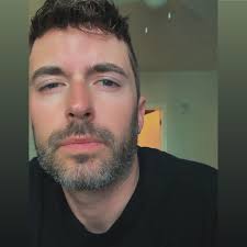 Who's gonna hold you like me? Nobody.