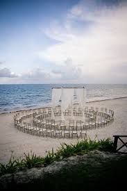 Beach Wedding Setup Idea Set The Guest Chairs In A Circle Than In Rows Everyone Has The P Beach Wedding Setup Wedding Beach Ceremony Wedding Ceremony Seating