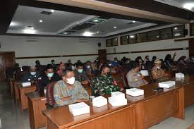 Well, goodluck yg ikutan screening test. Laksanakan Sosialisasi Rencana Kepulangan Warga Terdampak Pertamina Juga Siapkan Tes Untuk Screening Covid 19 Pertamina