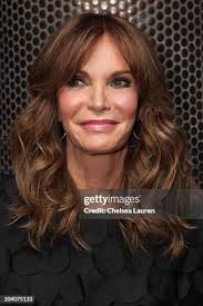 29 Photos & High Res Pictures