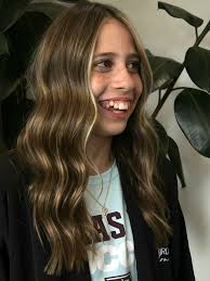 Fashion stylist offering wardrobe revamps in Shorehaven