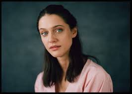 Callie, from 'Cali', wearing a jacket. @itscals Shot