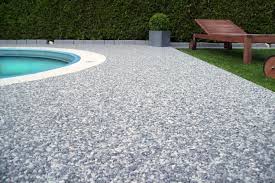 Poolumrandung Aus Italienischem Steinteppich Aus Marmor Homify Terrassenbelag Pool Umrandung Schwimmbader Hinterhof
